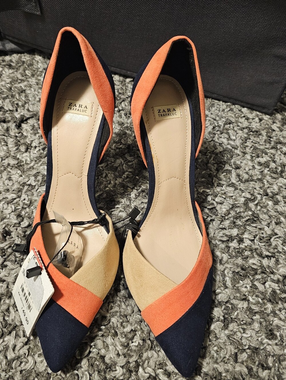 NWT Zara Suede Heels